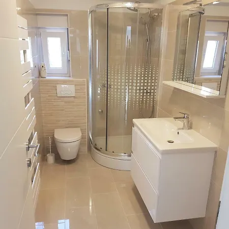 Bura Apartment *