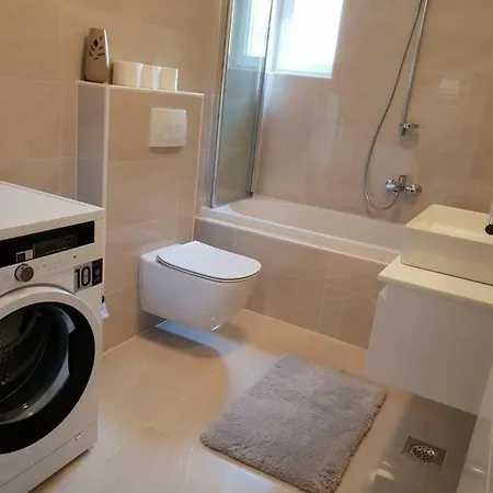Apartment Bura *