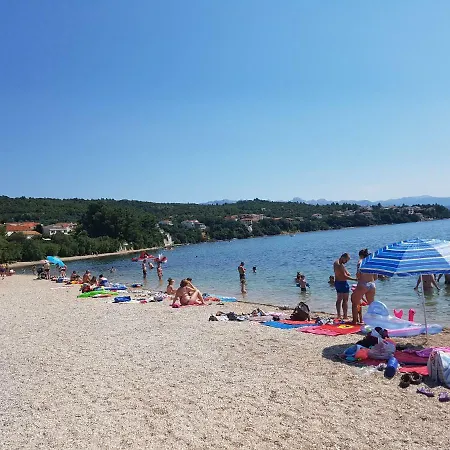Bura Apartment Posedarje
